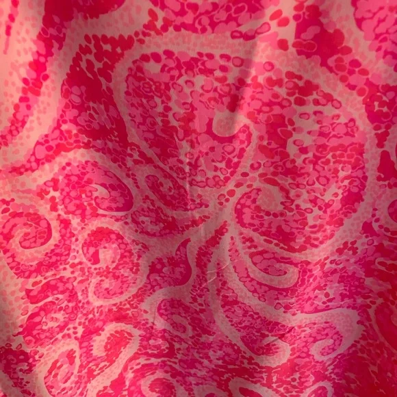Lilly Pulitzer Pink and White Patterned Top - Picture 7 of 8